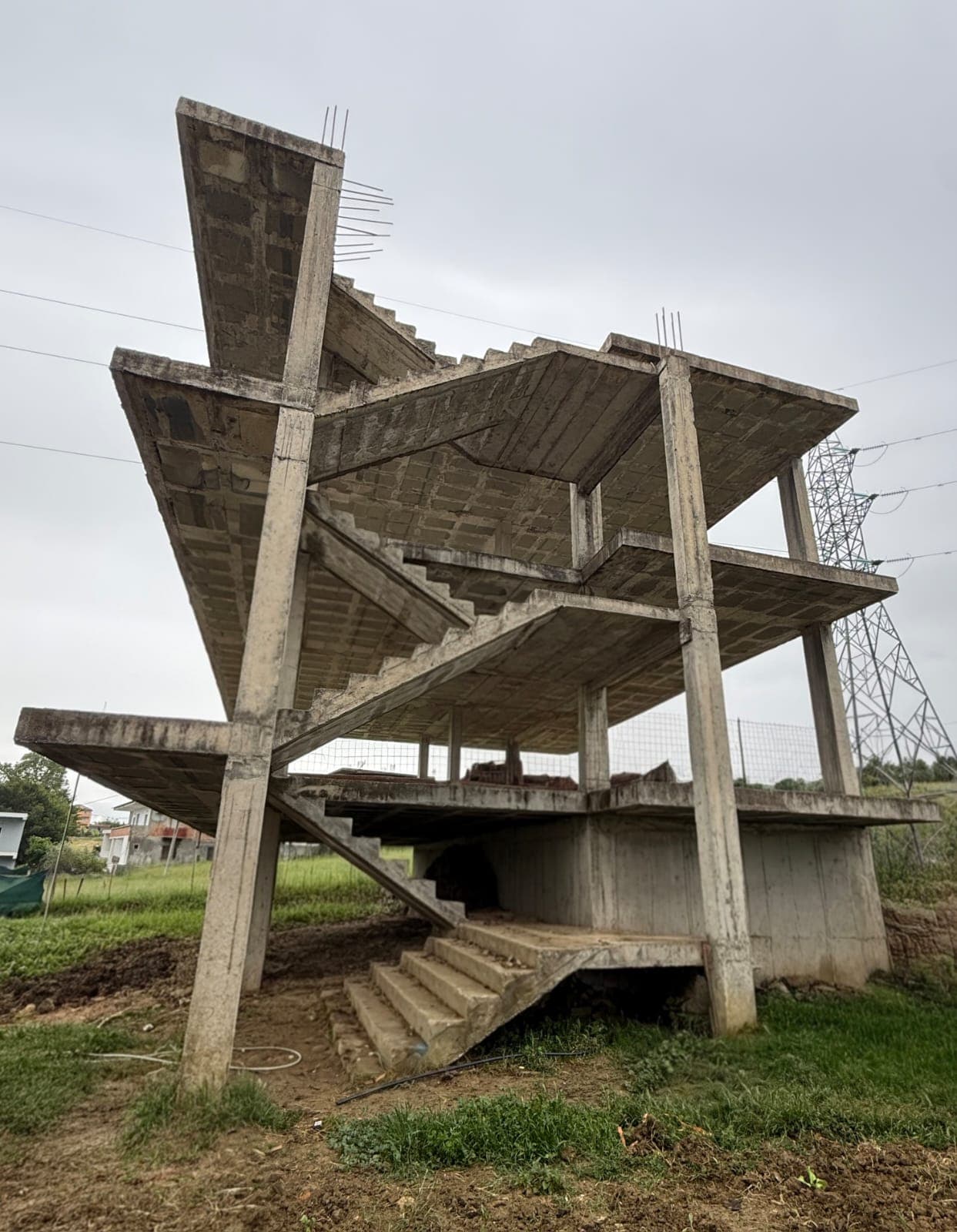 Shitet Shtepi karabina 3 kateshe në Arapaj Durrës 2