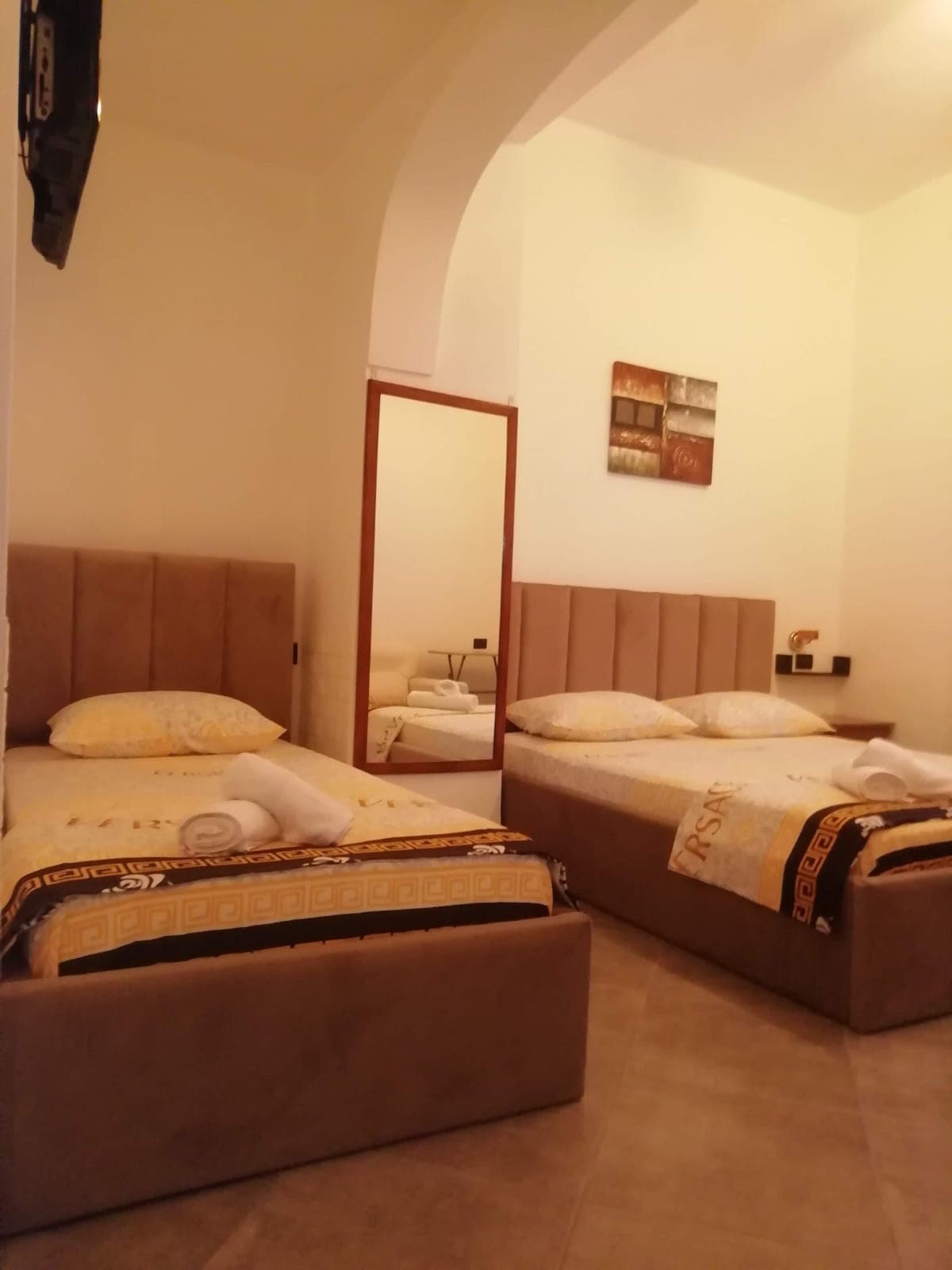 🏡🌊 JEPET KATI I PARE I NJE VILE 3+1 ME QIRA NË PLAZH TEUTA – DURRËS! 2