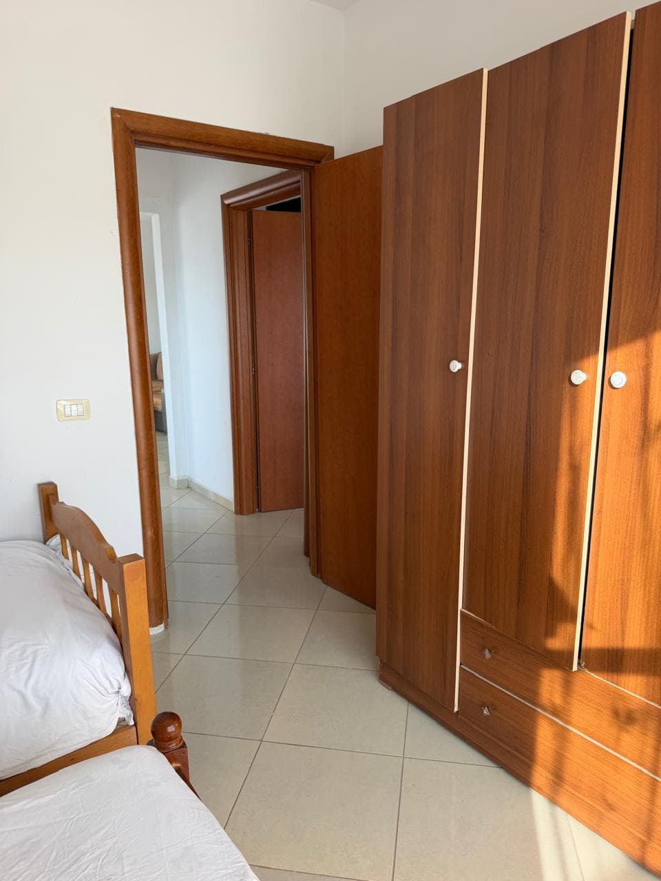 APARTAMENT 2+1 ME QERA – AFËR GALAKTIKUT, DURRËS! 2