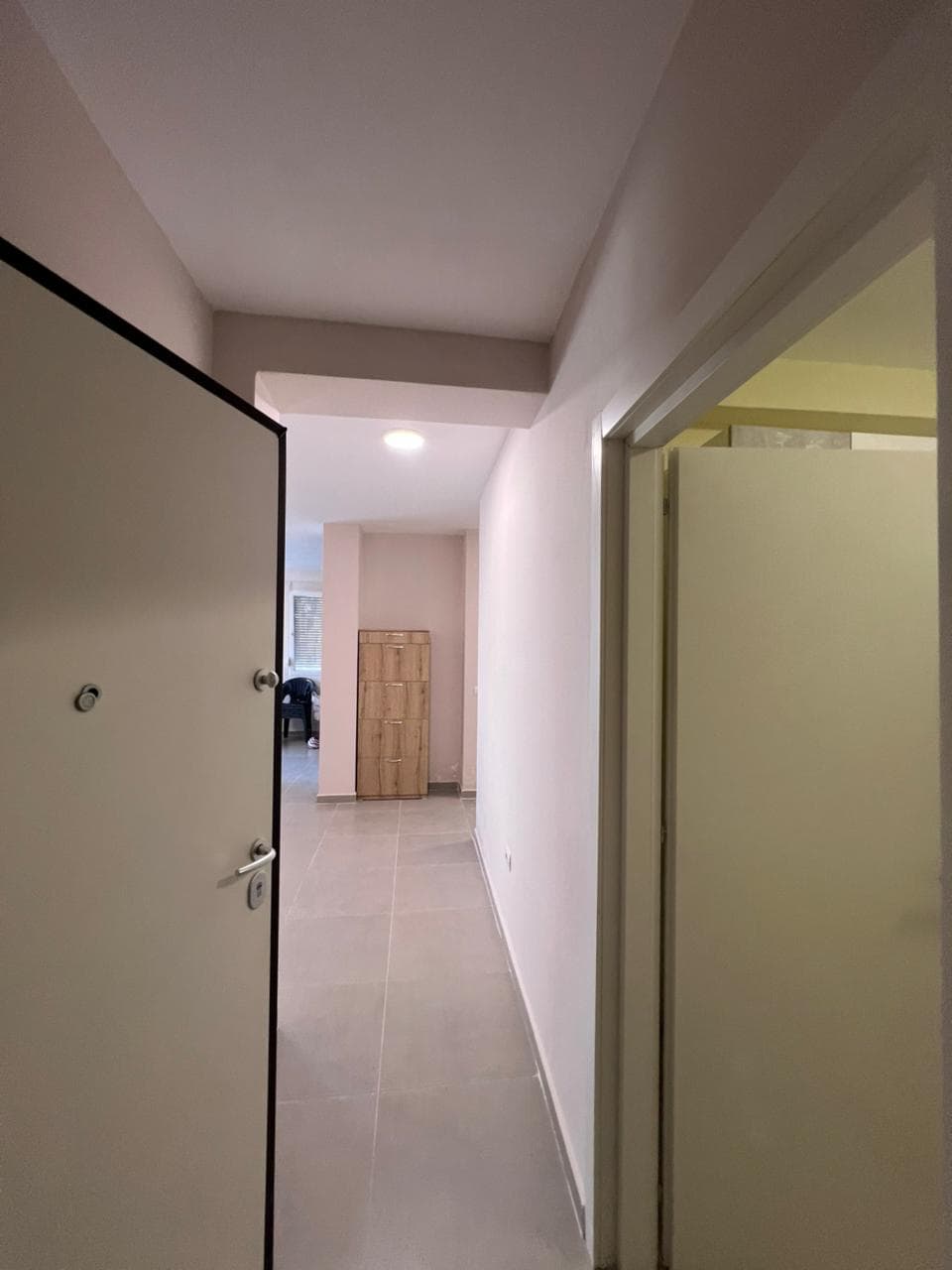 Apartament 3+1 kati 0 me Oborr ,me Qira prane univesiteti, Durrës ! 4