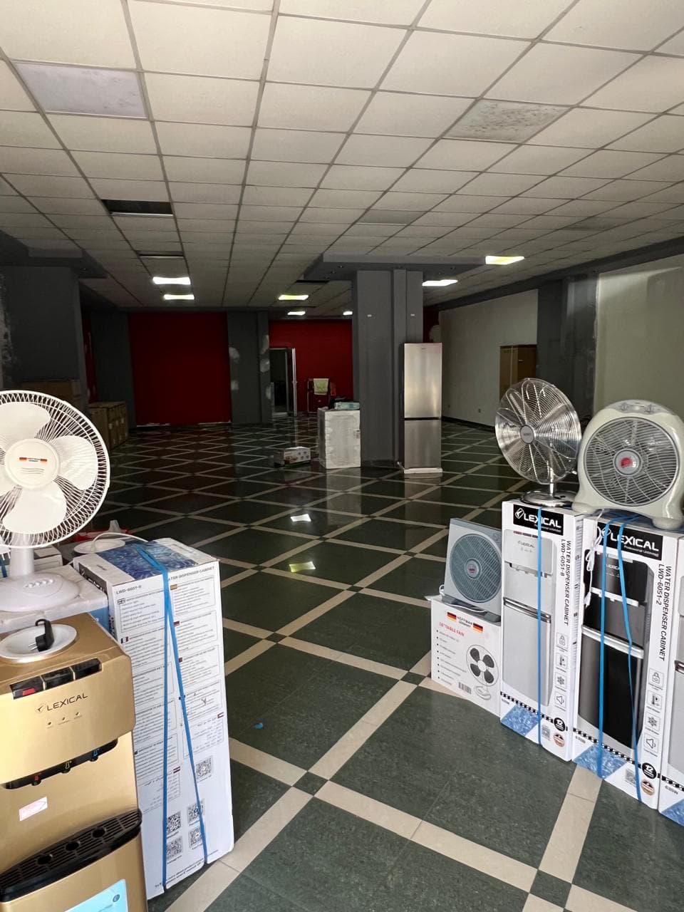 Ambient Biznesi me Qera pranë Stacionit të Trenit,Durres! 3