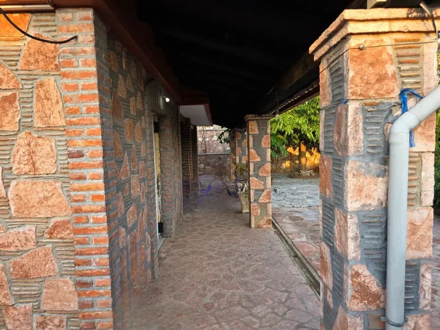 Vilë Private për Shitje Pranë Sarandës – 2 Katesh, Kopsht Privat & Potencial për Pishinë 3