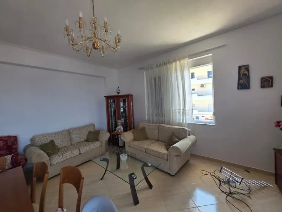 Apartament 2 Dhoma me Pamje nga Deti për Shitje në Sarandë | Pamje nga Deti në Front | I Mobiluar Plotësisht