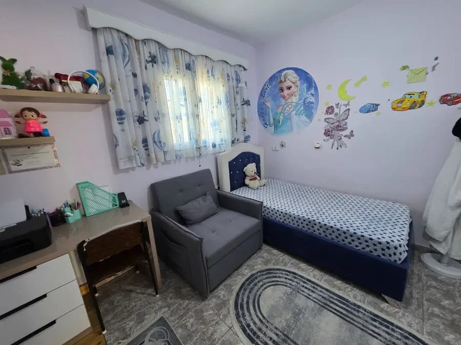Shtëpi Private e Re e Mobiluar Plotësisht për Shitje Pranë Sarandës | 100 m²