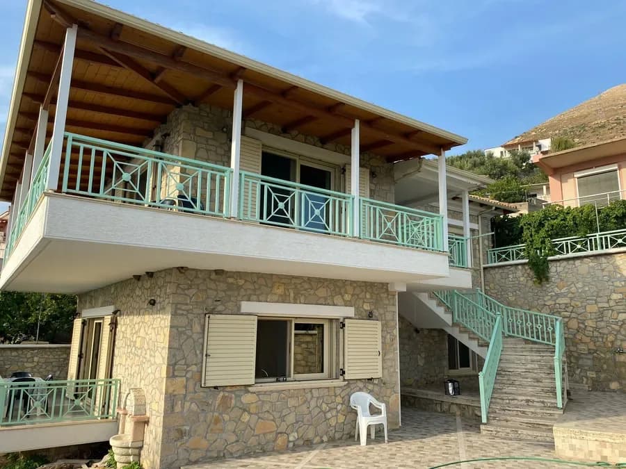 Vila për Shitje në Piqerras me Pamje nga Deti përpara | Rivierë Shqiptare 3
