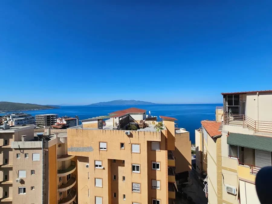 Penthouse 2+1 me 2 Banjo dhe Pamje nga Deti në Sarandë | Fabeno Residence-Apt B5