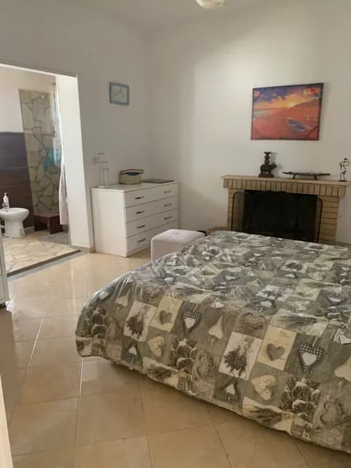 Apartament Privat për Shitje Pranë Sarandës | 3 Dhoma Gjumi, 213 m² Tokë dhe Parkim Privat