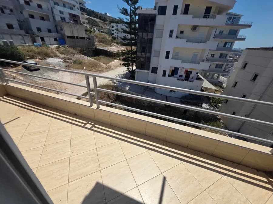 Apartament 2 Dhoma me Pamje nga Deti për Shitje në Sarandë | Pamje nga Deti në Front | I Mobiluar Plotësisht