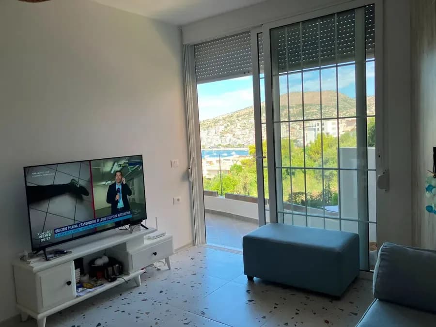 SHITJE E Nxehtë – Apartament 1+1 për Shitje në Sarandë me Pamje nga Deti