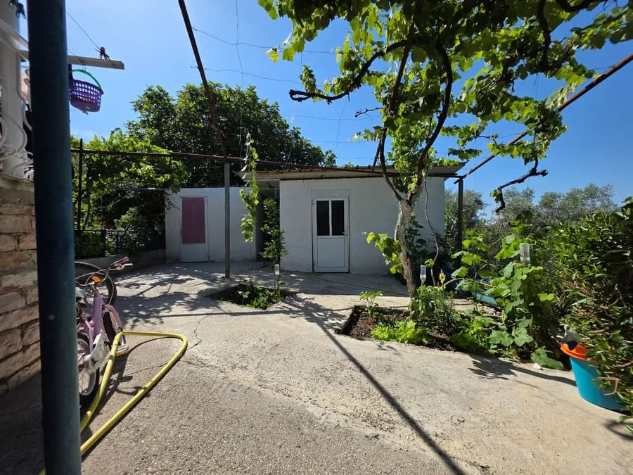 Shtëpi Private e Re e Mobiluar Plotësisht për Shitje Pranë Sarandës | 100 m² 3