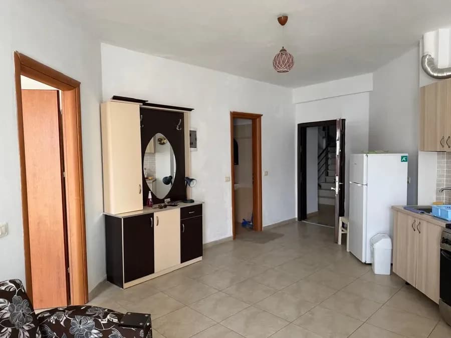 Apartament me 1 Dhomë Gjumi me Pamje nga Deti në Plazhin Zero Zero – Vetëm 100m nga Bregu | Investim Premium në Bregdet