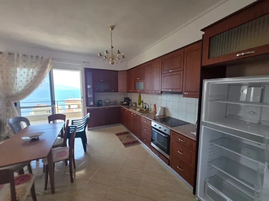 Apartament 2 Dhoma me Pamje nga Deti për Shitje në Sarandë | Pamje nga Deti në Front | I Mobiluar Plotësisht