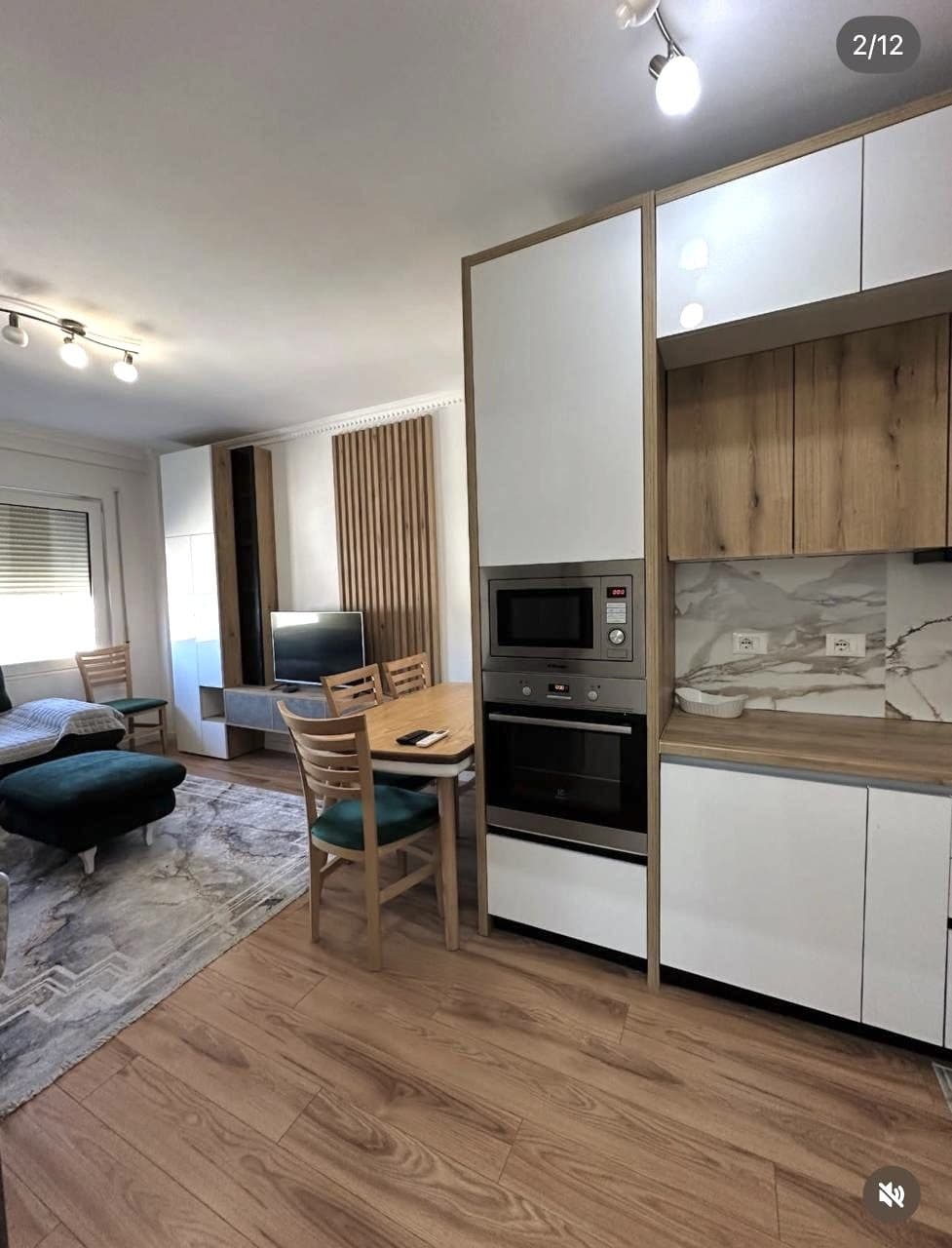 Shitet Apartament 2+1 Durres