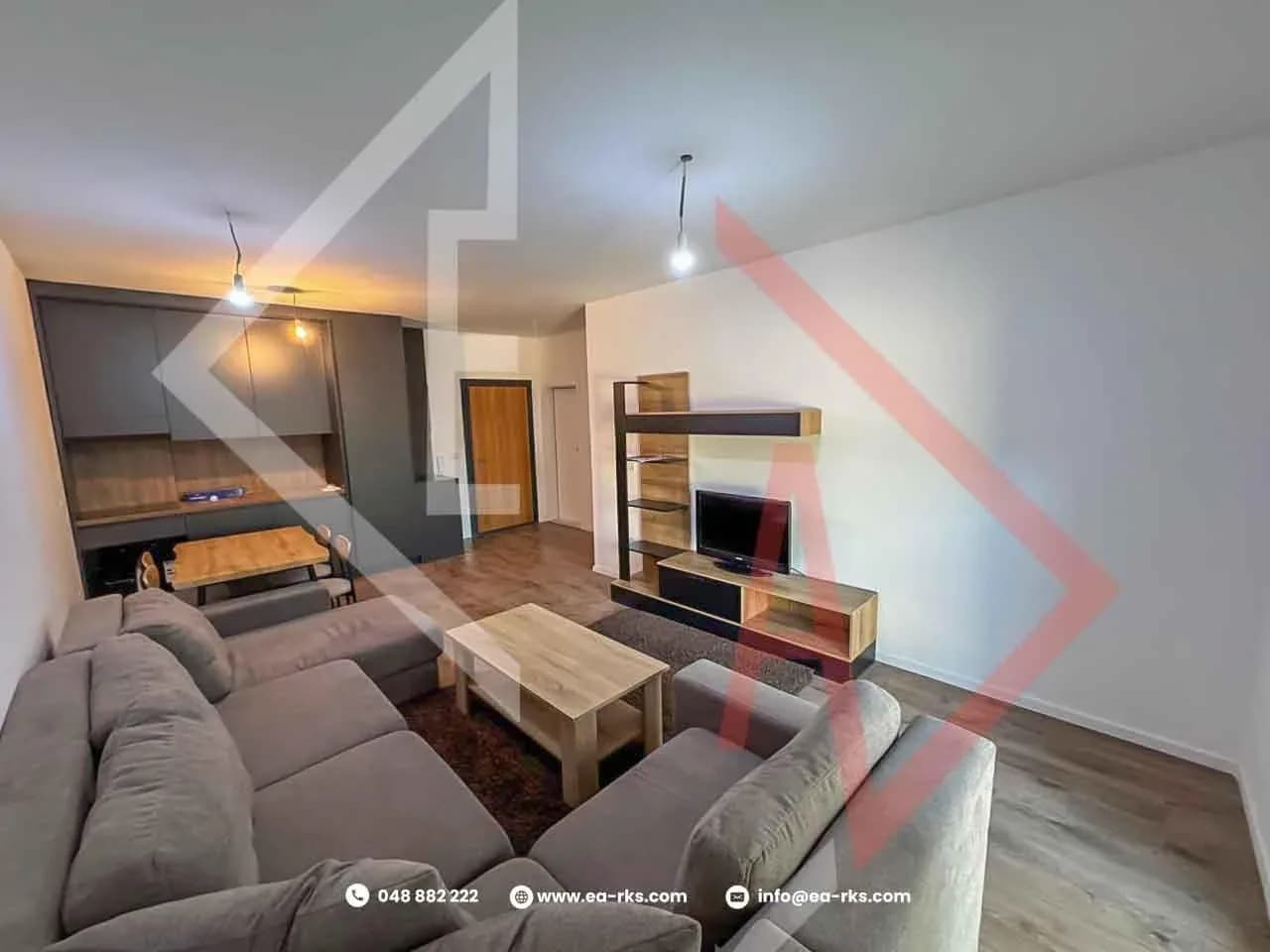 JEPET ME QIRA – BANESË ME TERASË PRIVATE NË PRISHTINËN E RE