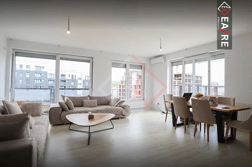 PENT-HOUSE ME QIRA NË RRUGËN C!