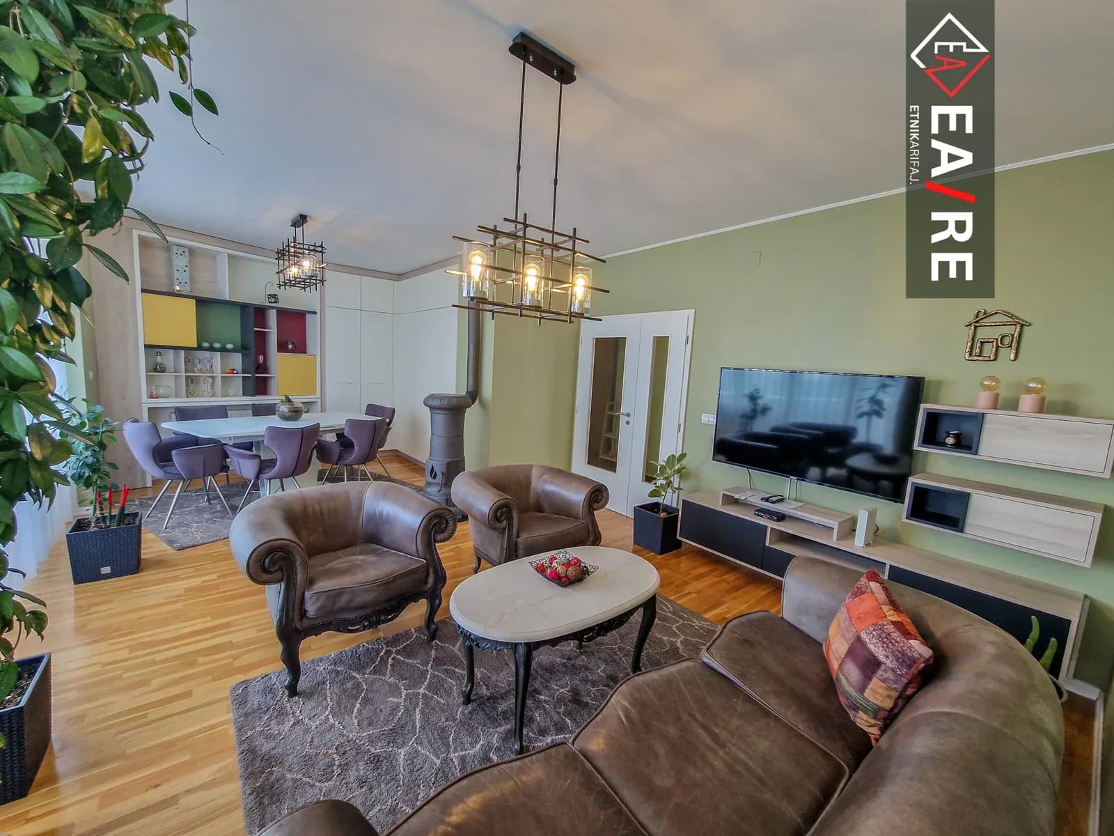 PENT-HOUSE DUPLEX ME QIRA NË AKTASH! 3