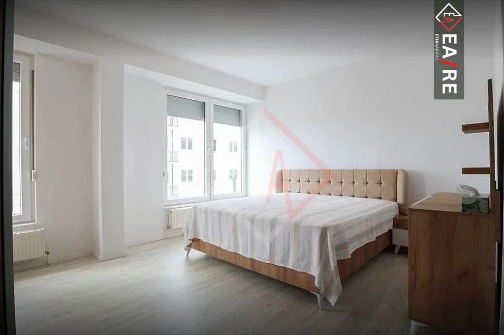 PENT-HOUSE ME QIRA NË RRUGËN C! 3