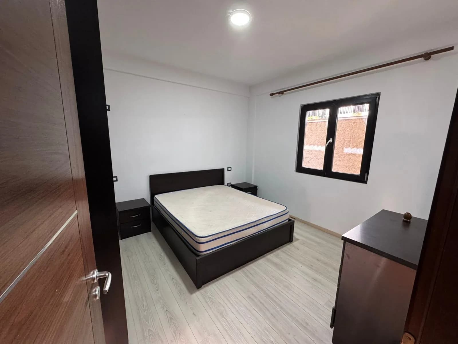Apartament me qira në Tiranë prane “Ambasades Saudite” 4