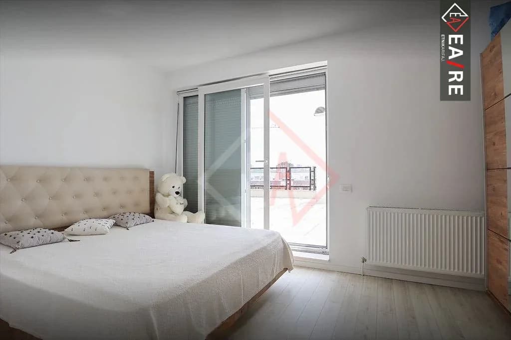 PENT-HOUSE ME QIRA NË RRUGËN C! 4