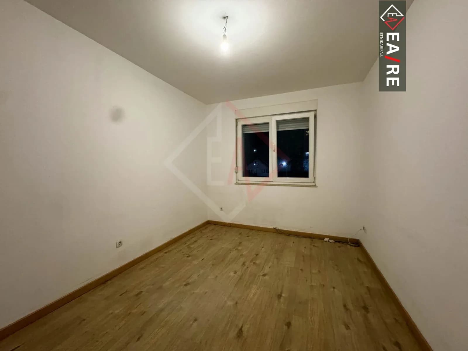 BANES-ZYRE ME QIRA NE RRUGEN C