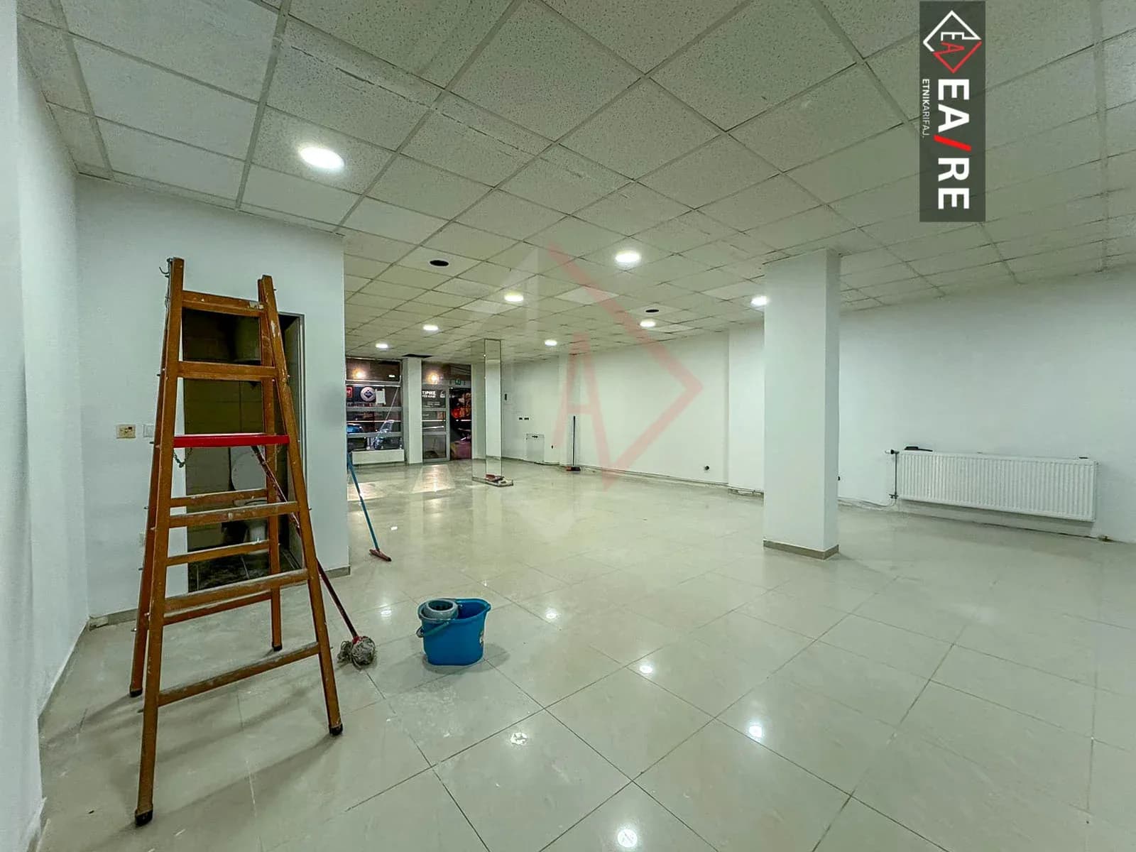 LOKAL ME QIRA NE MUHARREM FEJZA 3