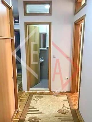 BANESË ME QIRA TEK BREGU I DIELLIT!