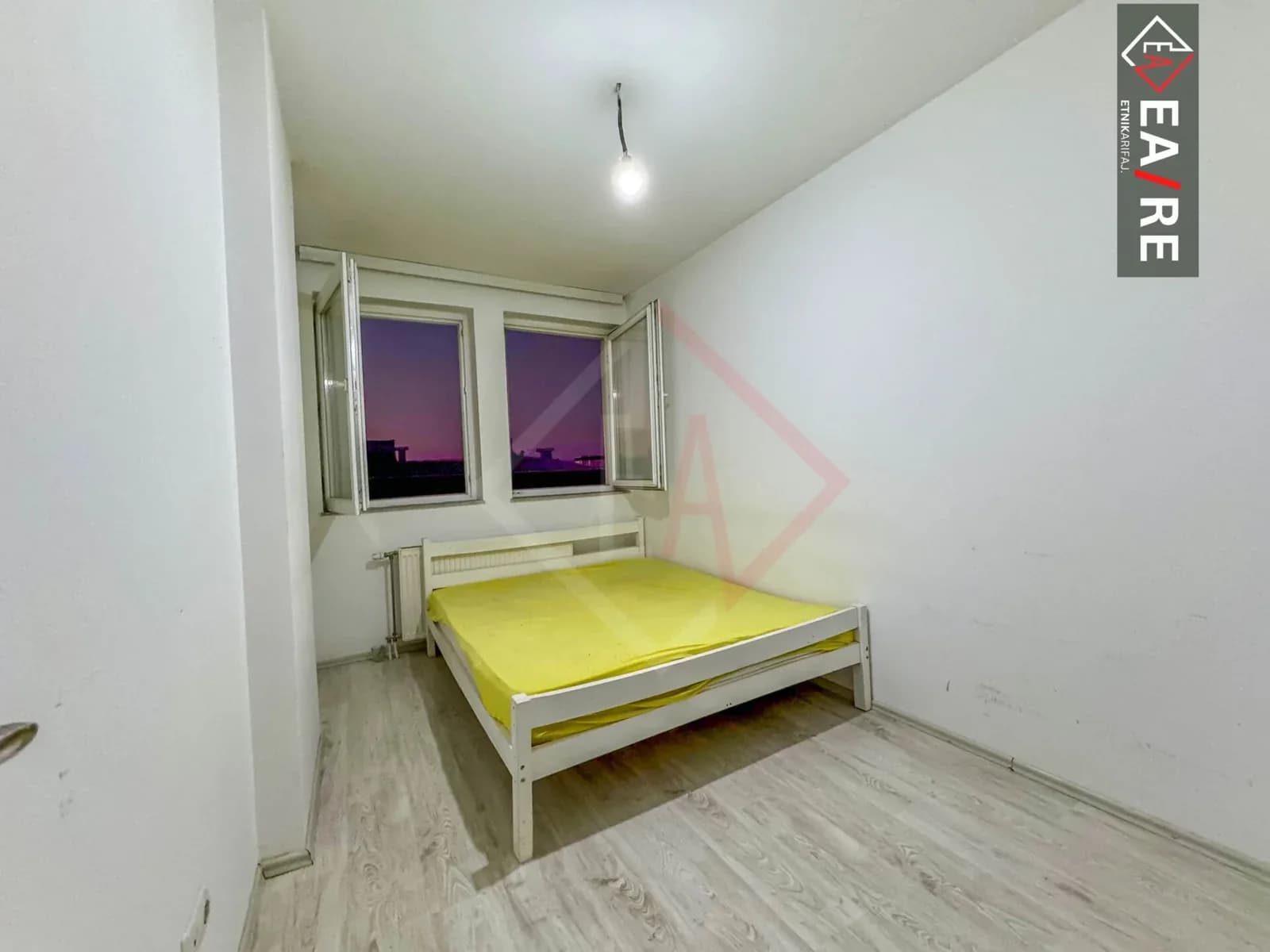 BANESË NË SHITJE NË FUSHË KOSOVË 4