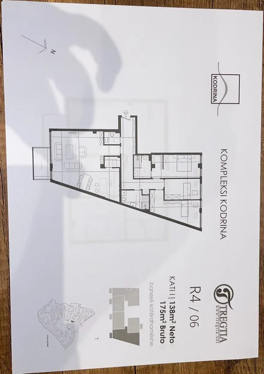 BANESË NË SHITJE NË LAGJEN KODRINA (RRUGA C) 138m2 Neto 4