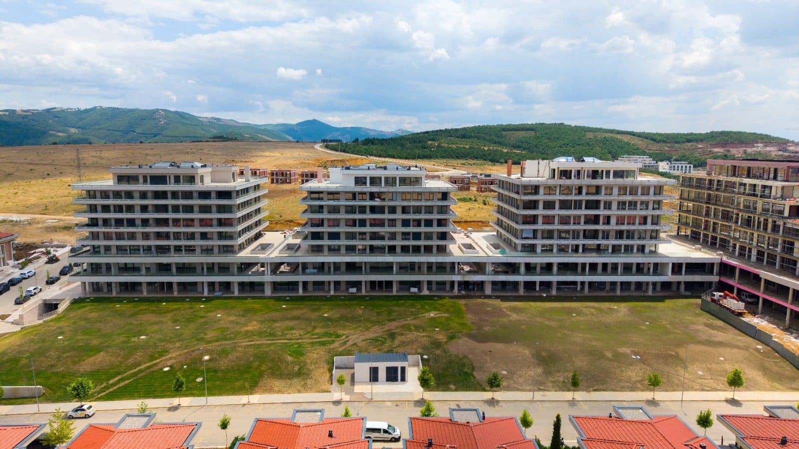 Lokal afarist 115.6 m² në Marigona Hill 333k + TVSH