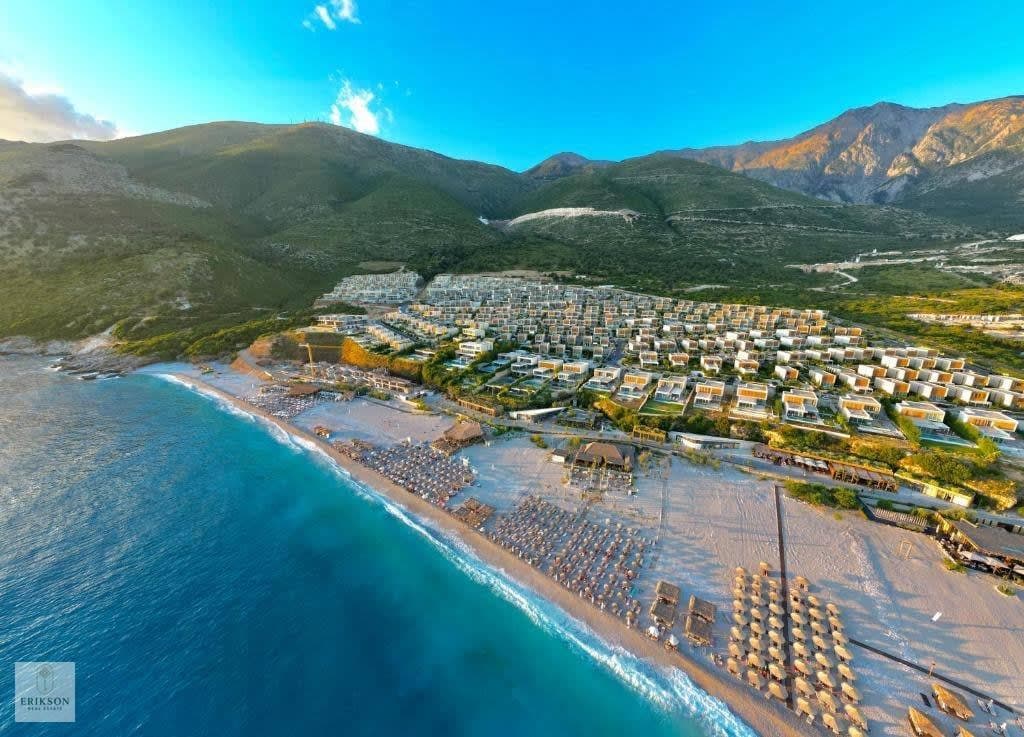 Green Coast Shitet Vile me 2 poste parkimi