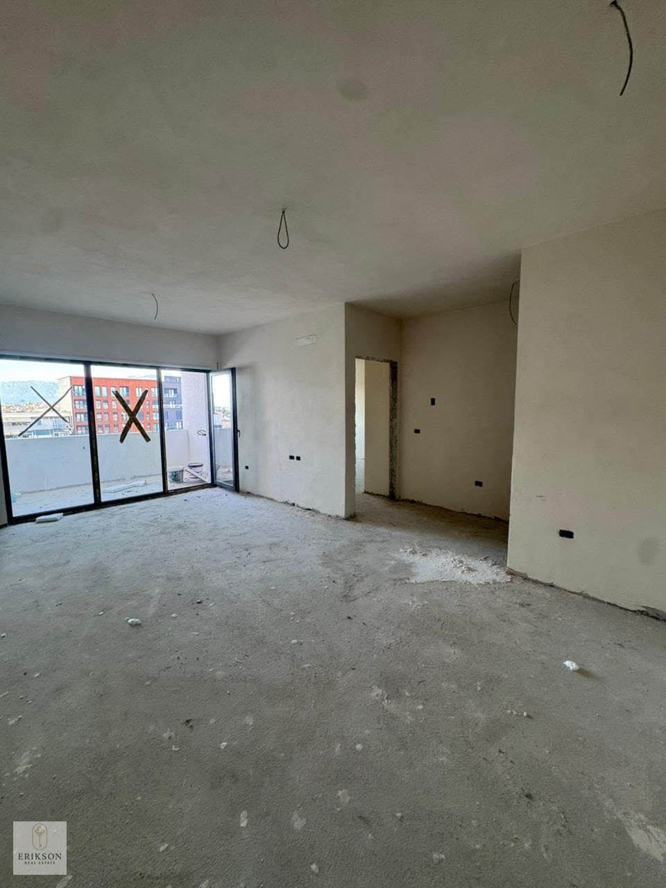 Shitet apartament 2+1+2 4