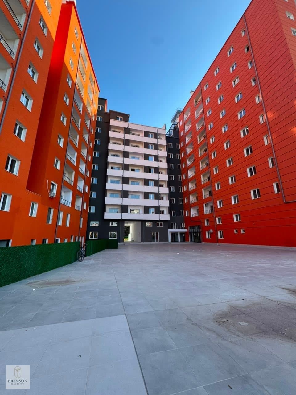Shitet apartament 2+1 2