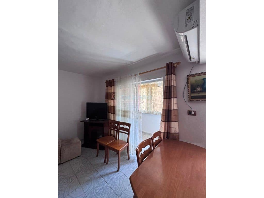 Apartament 1+1 për shitje në zonën e Ish Tregut Elektrik 3