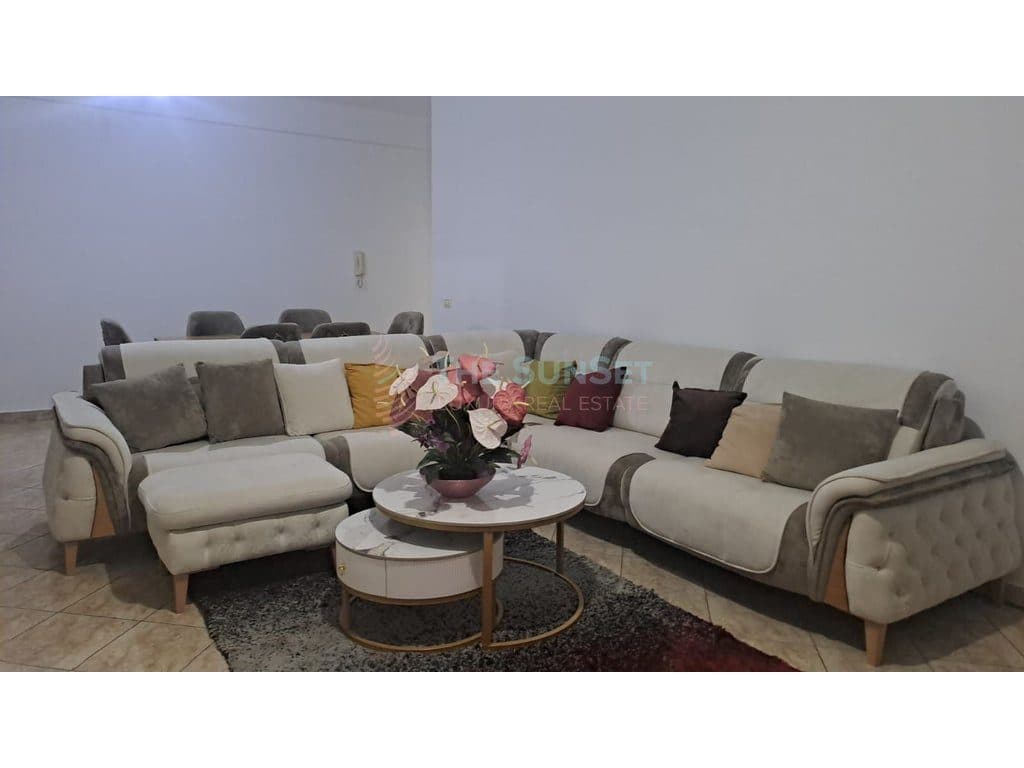 Apartament 2+1+2 për qira në zonën e Kthesës së Kamzës