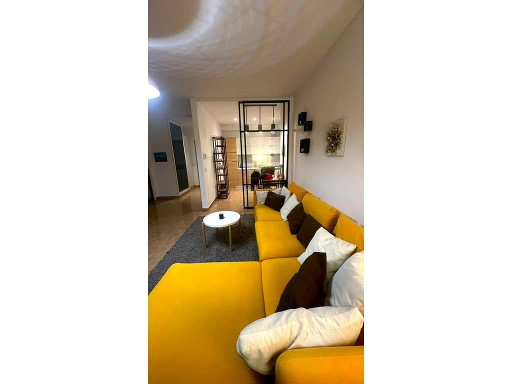 Apartament 2+1+2 me qira te Galeria