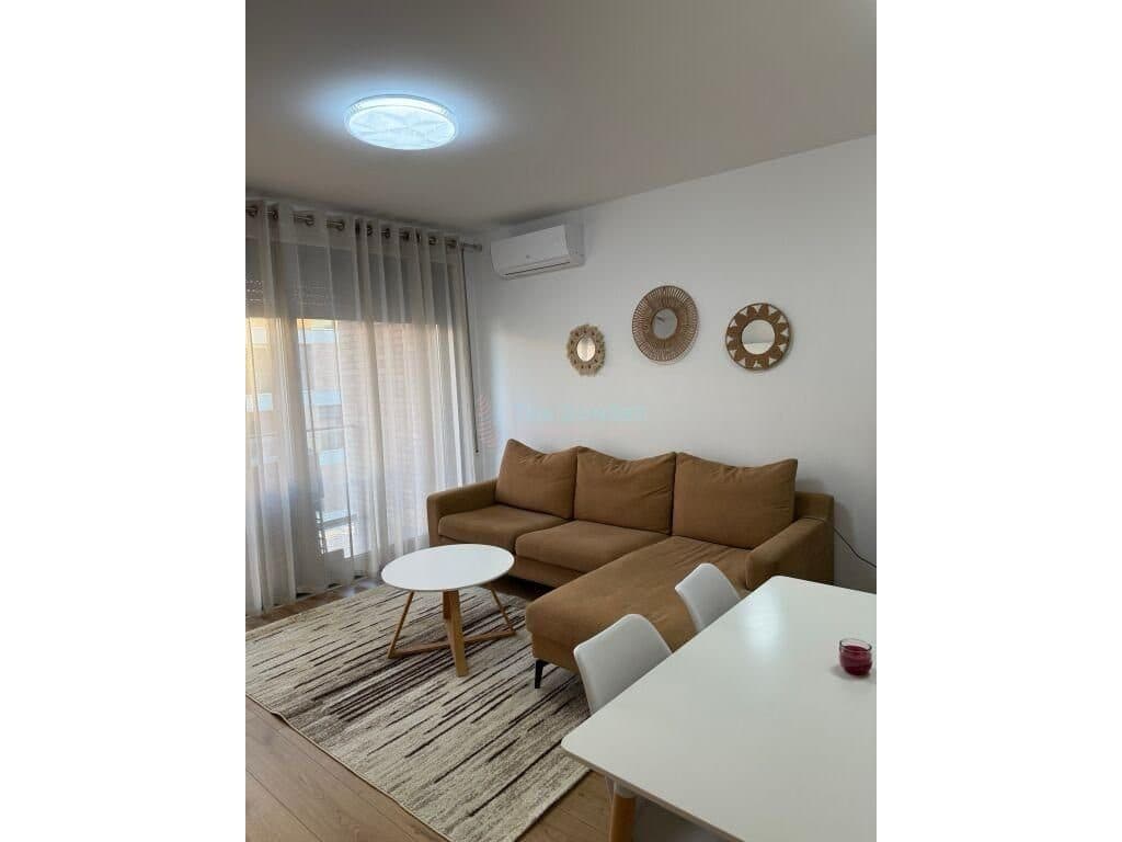 Apartament 1+1 për qira në Rrugën "Jordan Misja"