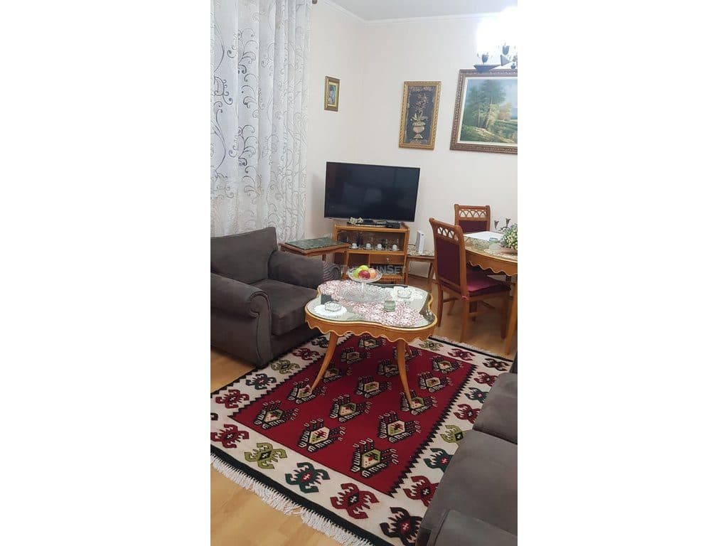 Apartament 1+1 për qira në Kompleksin Mangalem 2