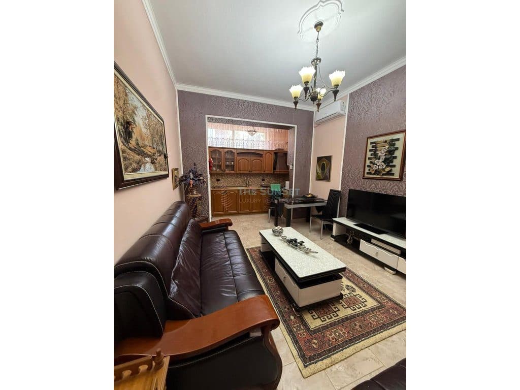 Apartament 2+1 për qira në zonën e Vasil Shantos 4