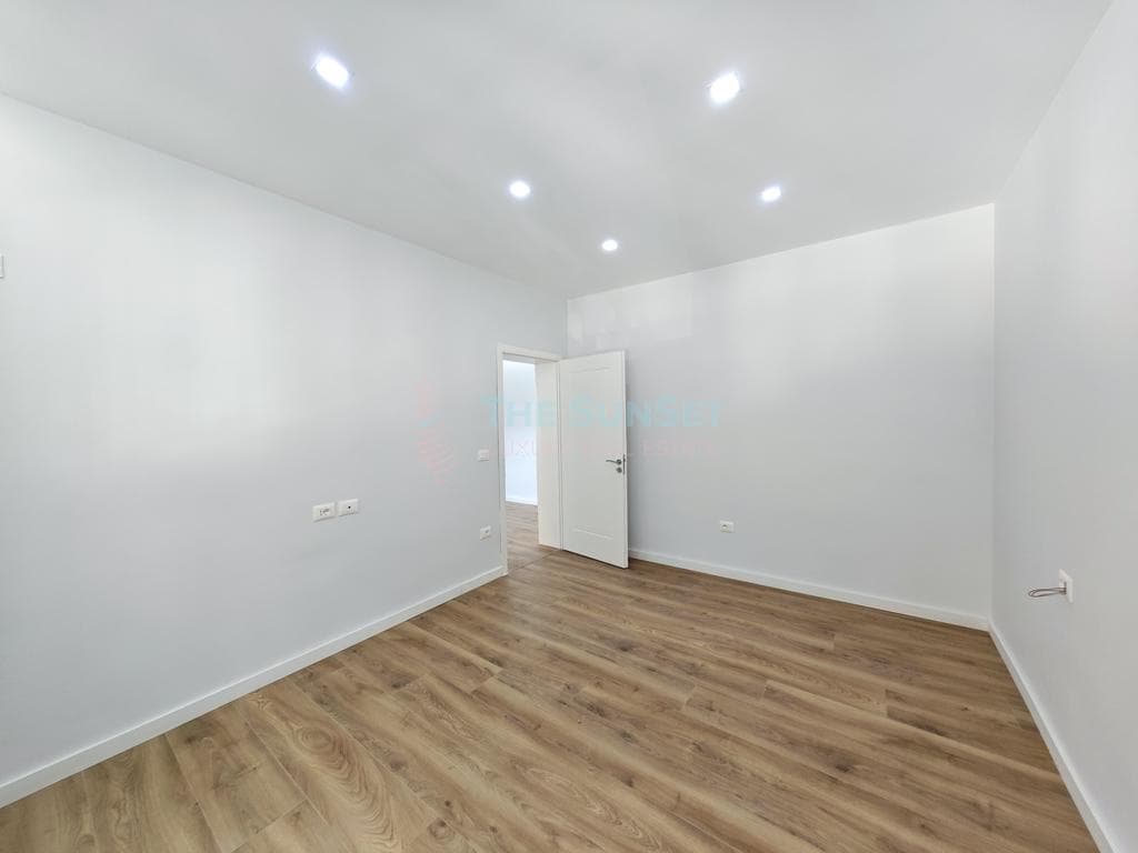 Apartament 3+1 për shitje në Rrugën Myslym Shyri 4
