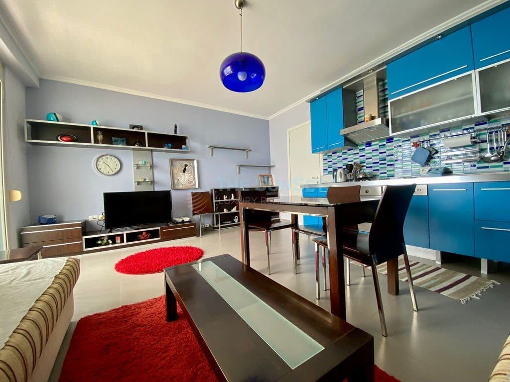 Apartament 1+1 për shitje në zonën e Shkëmbit të Kavajës 4