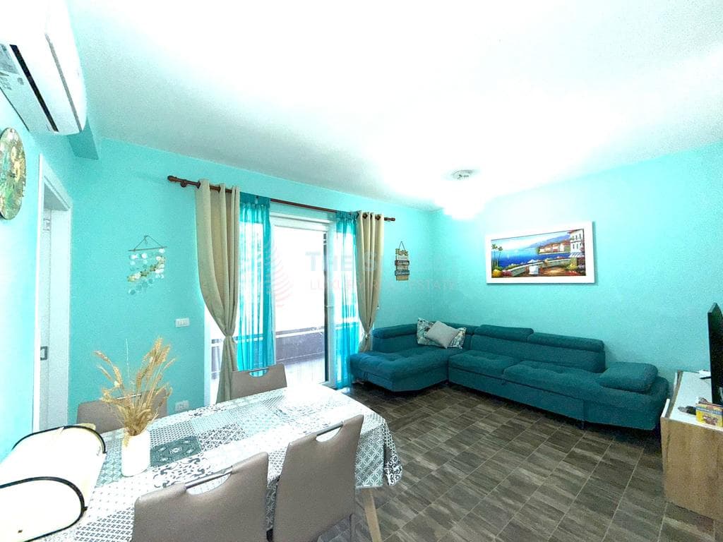 Apartament 2+1+2 për shitje në Porto Lalzi 3