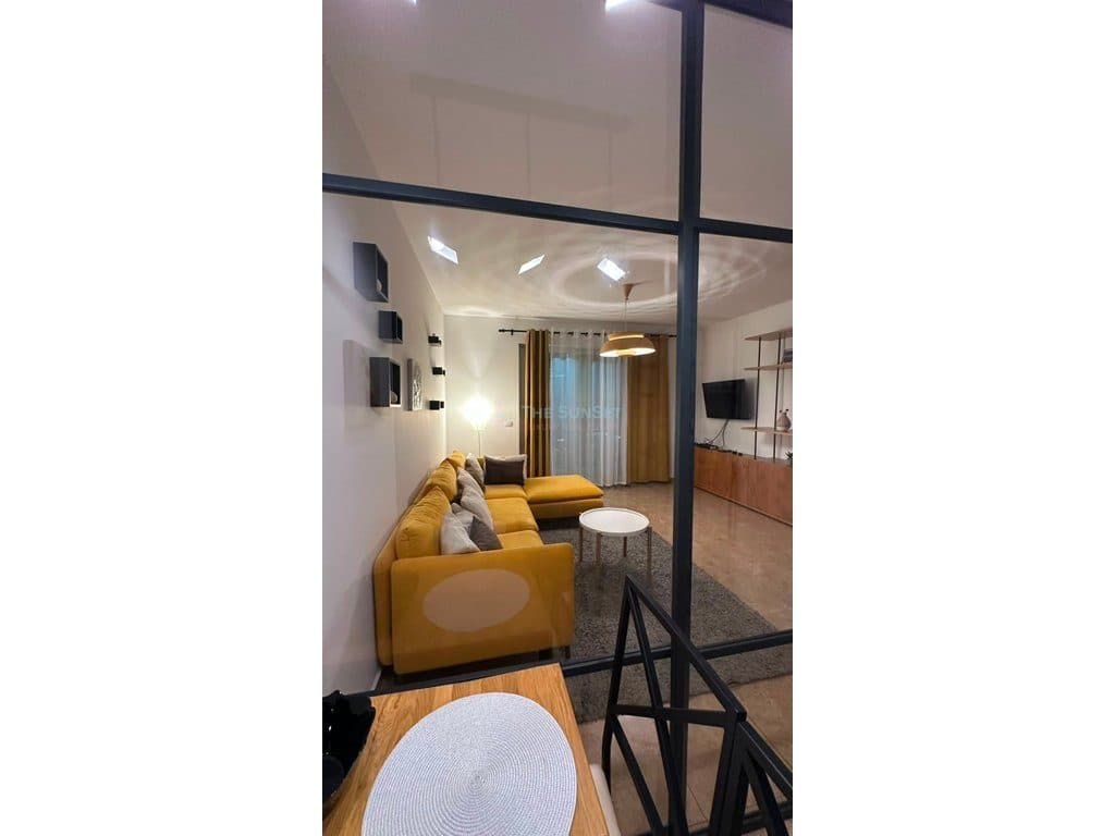 Apartament 2+1+2 me qira te Galeria 2