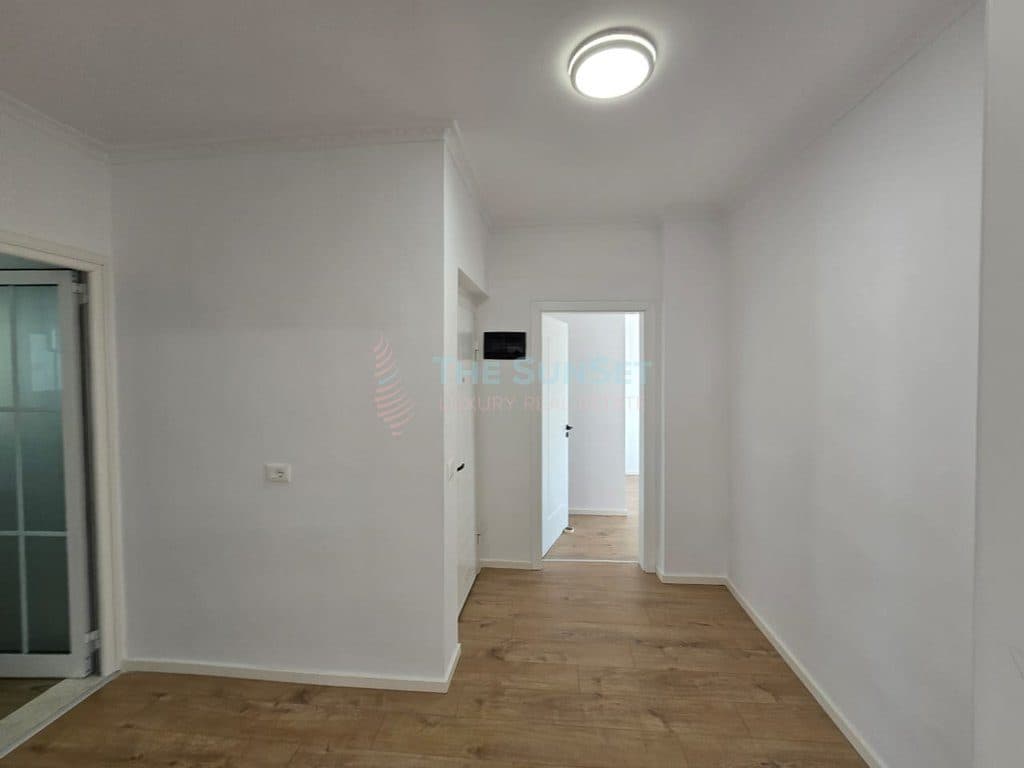 APARTAMENT PËR SHTIJE 3+1+2 TE RRUGA "BARDHYL"