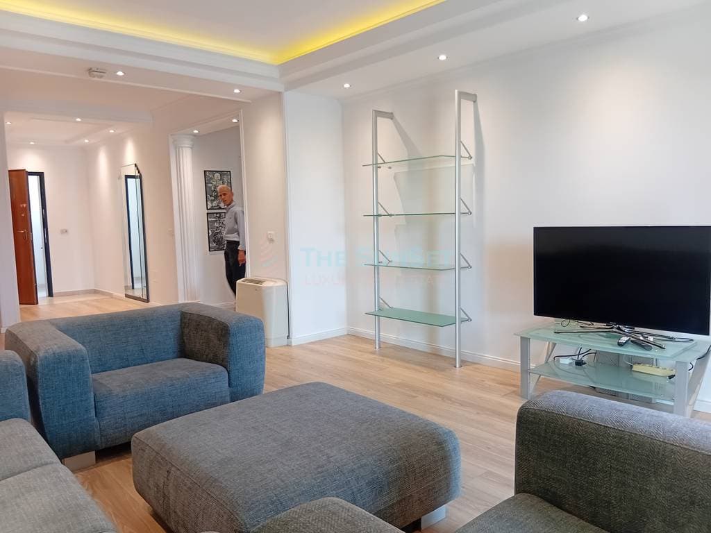 APARTAMENT 2+1 PËR QIRA PRANË RTSH ! 2