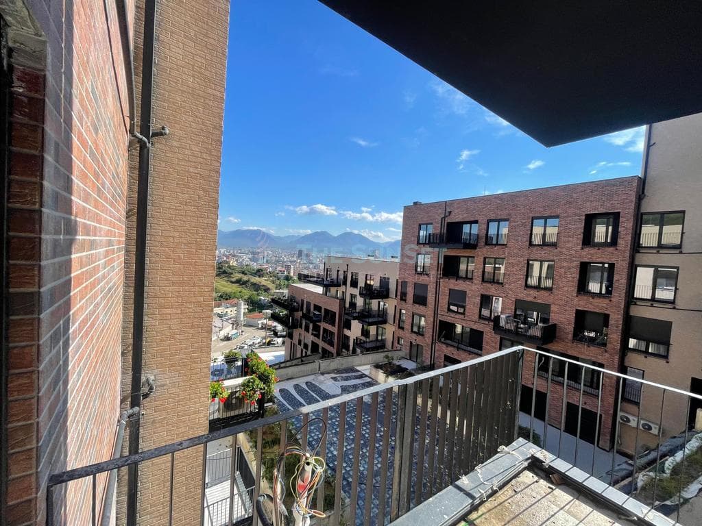 Apartament 1+1 për shitje në Kodra e Diellit 2 3
