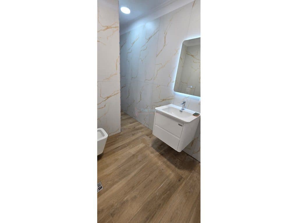 Apartament 1+1 për shitje në Rrugën Ali Demi 4
