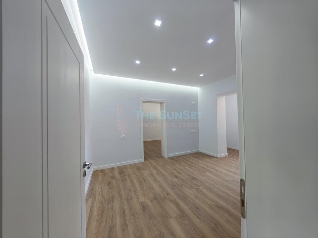 Apartament 3+1 për shitje në Rrugën Myslym Shyri
