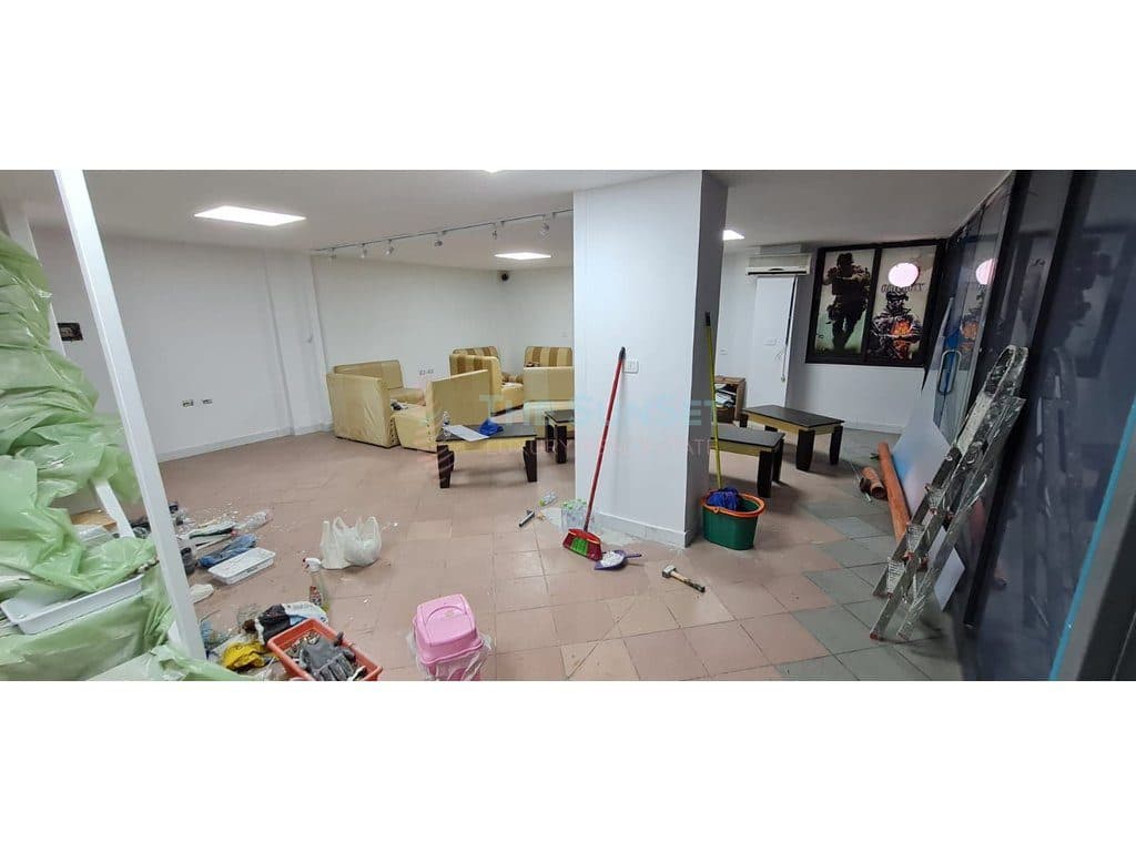 Duplex për qira ideal për biznes - Rruga e Kavajes 4
