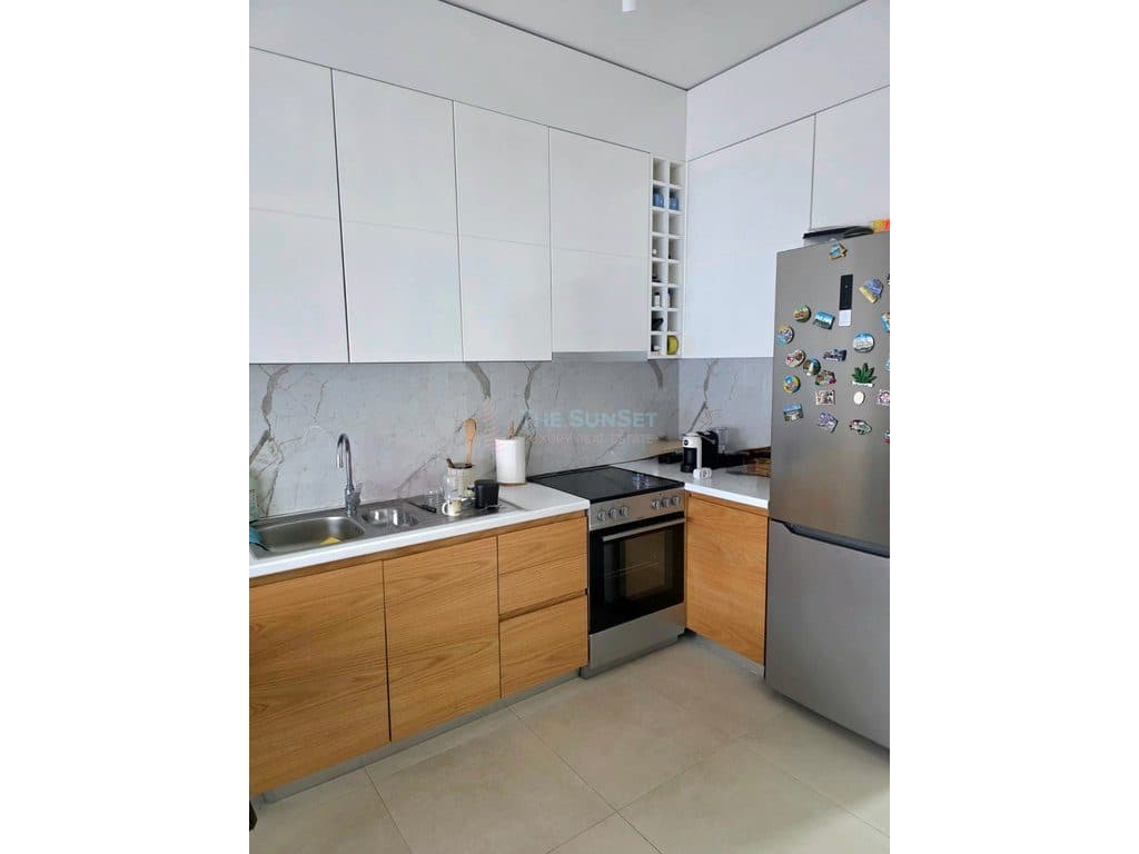 Apartament 2+1+2 për shitje në Porto Lalzi 4