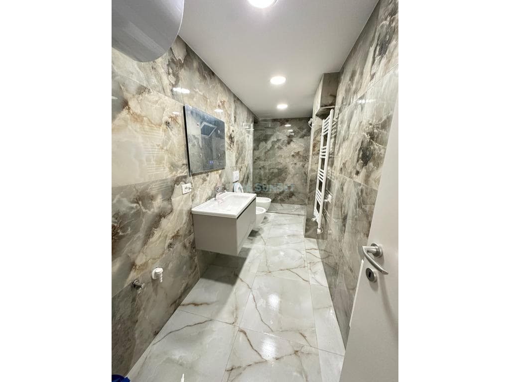 Apartament 3+1 për shitje tek Stadiumi Dinamo ! 4